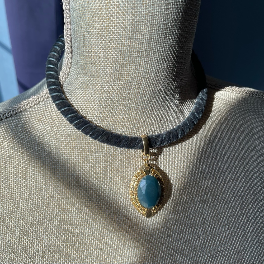Necklace - Picture 2 of 4